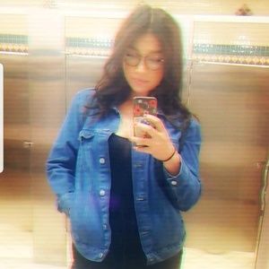 Meet your Posher, Josye